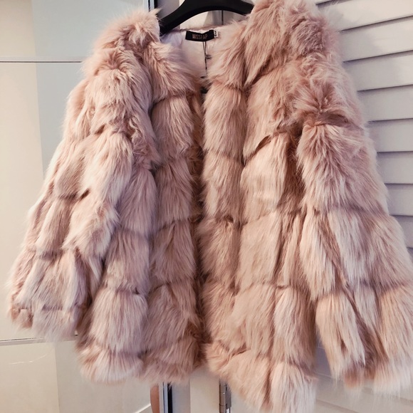 Lulus Jackets & Blazers - Misspap katniss blush teddy pink faux fur coat S M